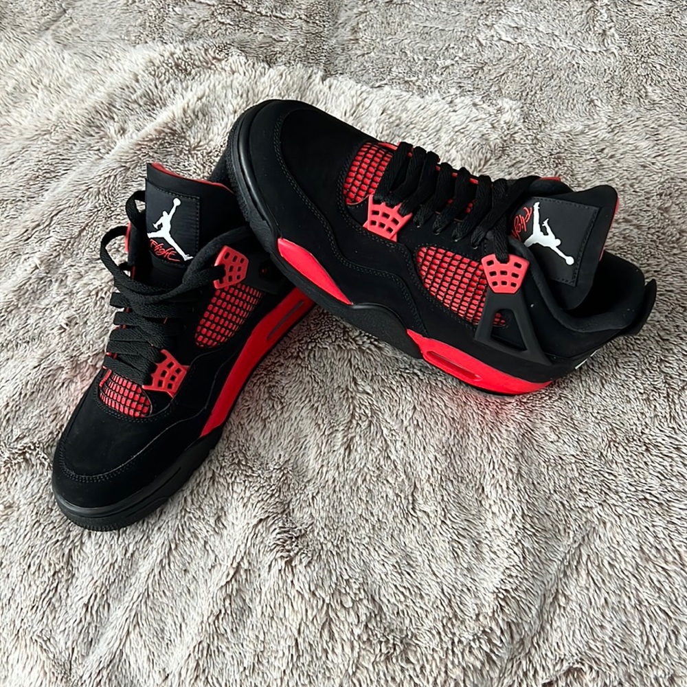 Jordan Retro 4